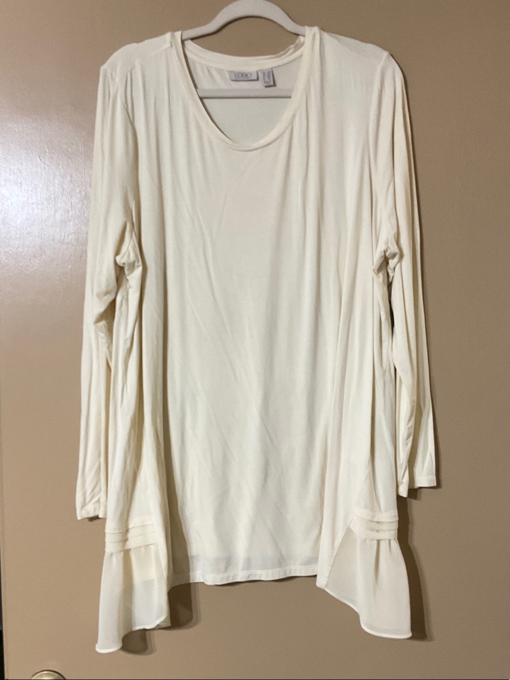 LOGO by Lori Goldstein Cream Long-Sleeve Tunic with Asymmetrical Hem